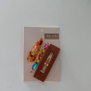 Kitsch hair clips